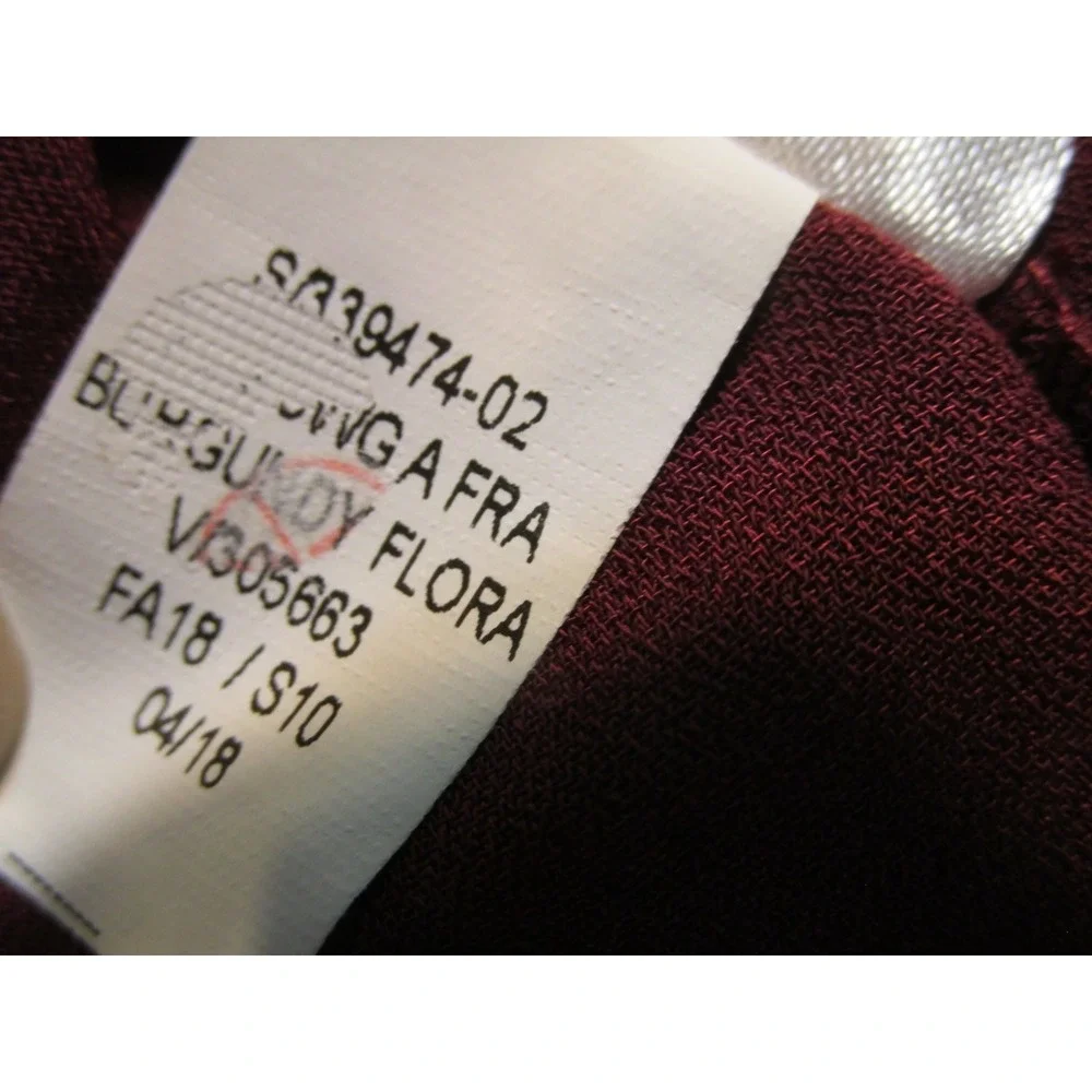 Old Navy Burgundy Floral Tunic Peasant Blouse Womens M V-Neck Boho 339474-02